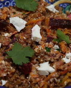 Гречка с овощами, козьим сыром и белым вином