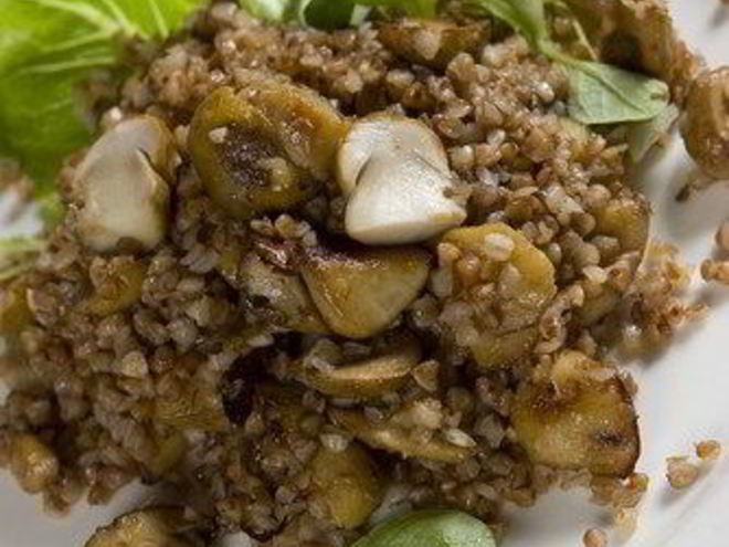 Рецепт гречневой каши с грибами и луком