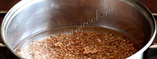 гречневая каша с луком и помидорами. Шаг 3