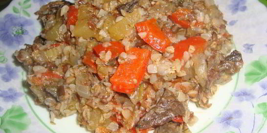 Гречневая каша с овощами