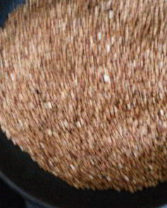 Рассыпчатая гречка, сваренная в сковороде