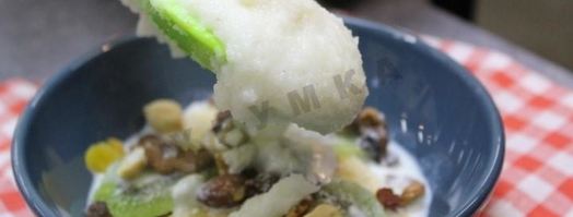 гурьевская каша с арахисом, бананами, киви и сухофруктами. Шаг 8