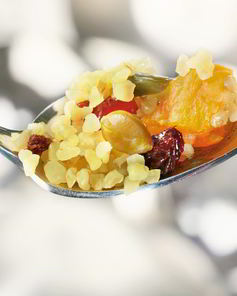 Каша из булгура с сухими фруктами и медом