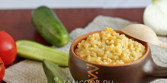 Пшеничная каша с морковью и луком