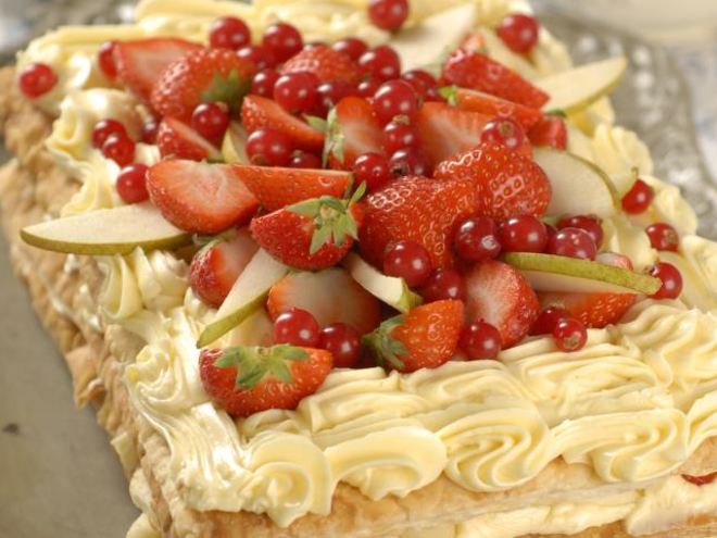 Рецепт фруктово-ягодного наполеон в мятном сиропе