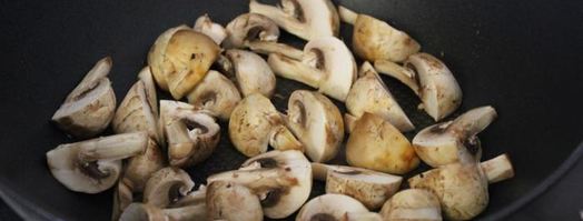 капеллини с морским коктейлем и шампиньонами. Шаг 3