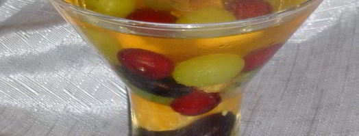 коктейль из яблочного и виноградного сока. Шаг 2