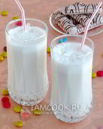 Коктейль с ликером Амаретто и мороженым