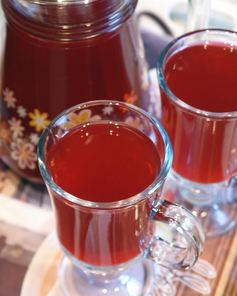 Малиновый напиток с лимоном и базиликом