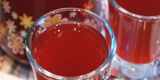 Малиновый напиток с лимоном и базиликом