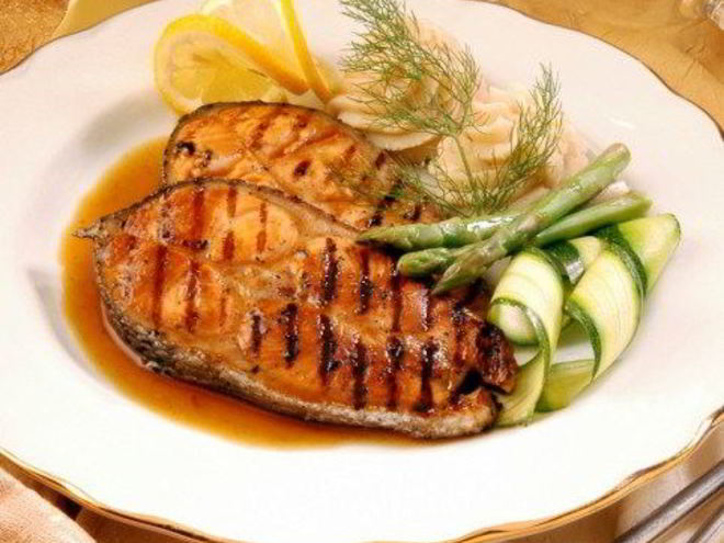 Рецепт острого лосося на гриле в глазури из кленового сиропа