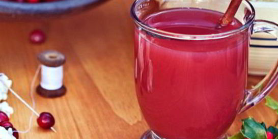 Пряный клюквенный напиток