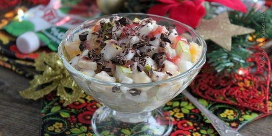 Фруктовый салат с корнем сельдерея