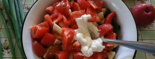 летний салат с яблоками. Шаг 5