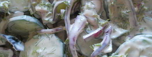 огуречный салат с соусом. Шаг 7