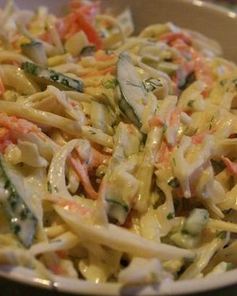 Овощной салат с капустой и тремя видами лука