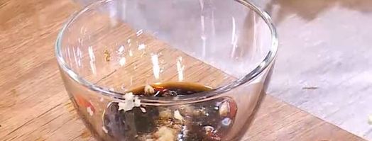 салат из бурого риса с семгой и манго. Шаг 7