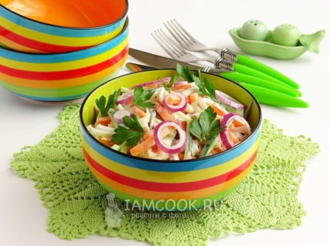 Рецепт салата из кальмаров с морковью и огурцом