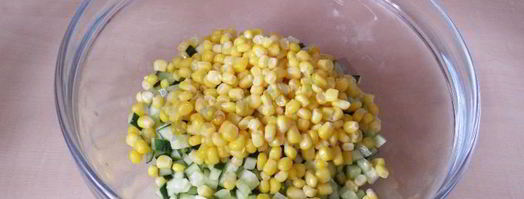 салат из отварной красной рыбы. Шаг 4