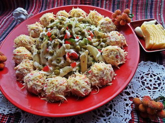 Рецепт салата из овощей с пастой и сырными шариками