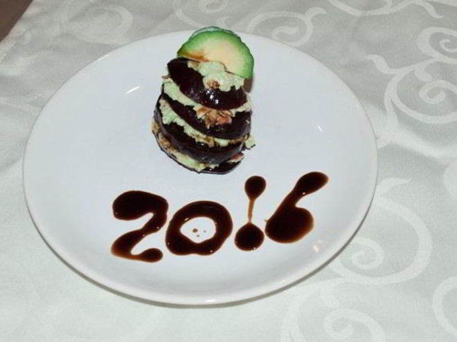 Рецепт салата из свеклы с авокадо