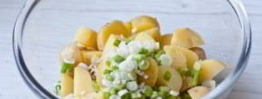 салат из яиц и картофеля. Шаг 7