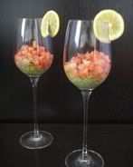 Салат-коктейль из авокадо и тунца