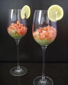 Салат-коктейль из авокадо и тунца