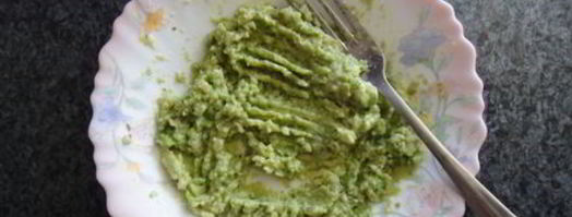 салат-коктейль из авокадо и тунца. Шаг 2