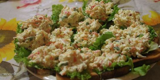 Салат на гренках Остатки сладки