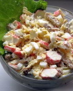 Салат обалденный с сухариками