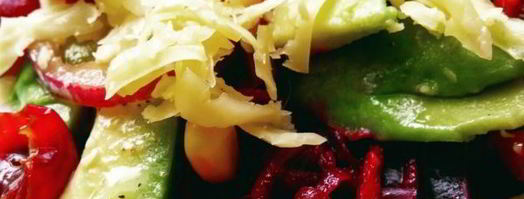 салат с черешней, авокадо и свеклой по-корейски. Шаг 2