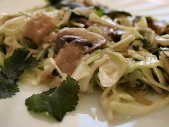 Рецепт салата с капустой и грибами