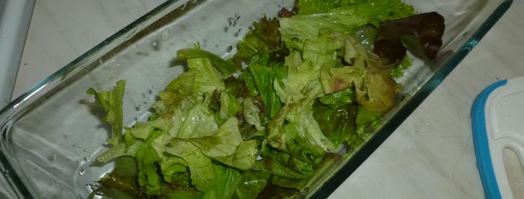 салат с хурмой, моцареллой и гранатом. Шаг 3