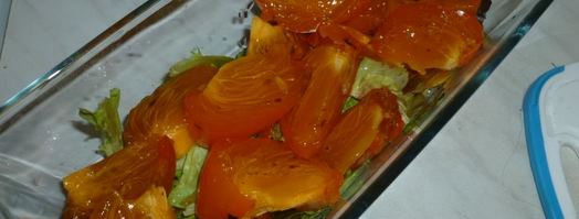 салат с хурмой, моцареллой и гранатом. Шаг 4