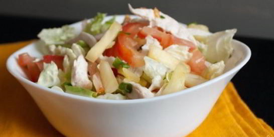 Салат с курицей и сыром