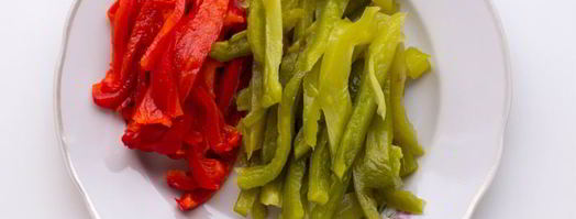 салат с овощами и морским коктейлем. Шаг 2