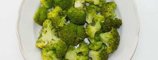 салат с овощами и морским коктейлем. Шаг 5