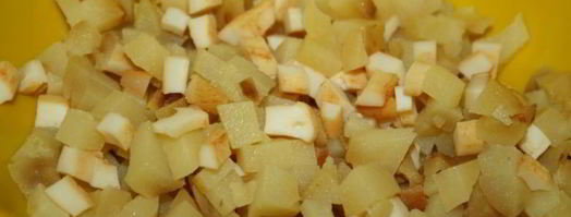 салат с печеным картофелем и копченым кальмаром. Шаг 3