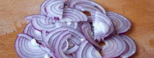 салат с помидорами, моцареллой и рукколой. Шаг 3