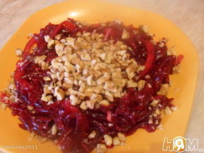 Рецепт салата со свеклой и грецким орехом