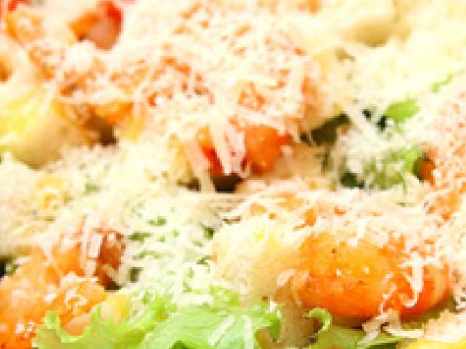 Рецепт салата цезарь с креветками