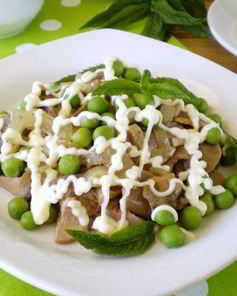 Теплый салат с куриной печенью