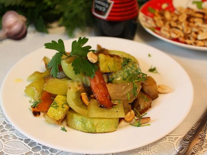 Рецепт теплого салата с перцем