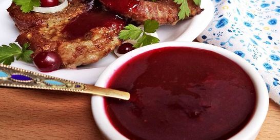 Брусничный соус к мясу