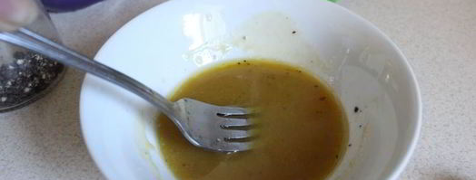 горчично-медовая заправка для салатов. Шаг 4