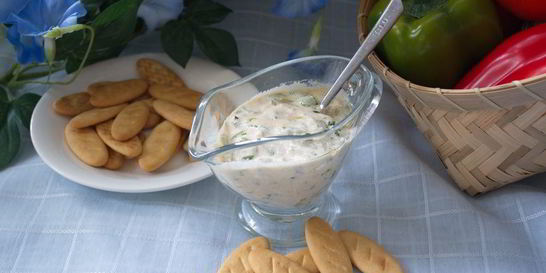 Кефирный соус с зеленью