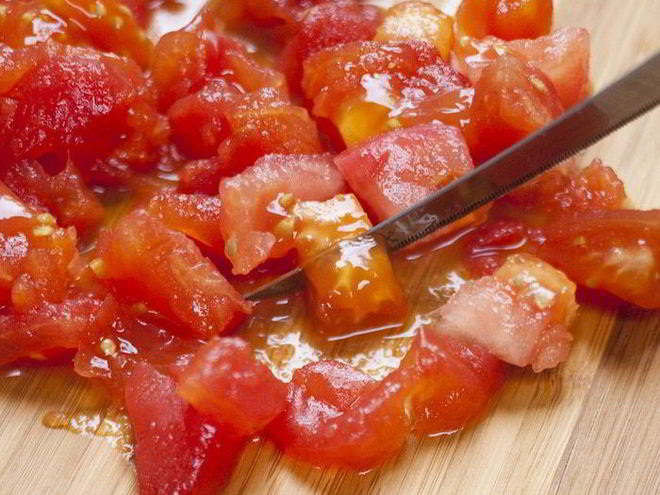 Рецепт свежего томатного соуса