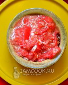 Арабский салат-суп из розовых помидоров