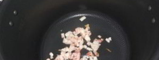 борщ в мультиварке со щавелем. Шаг 3